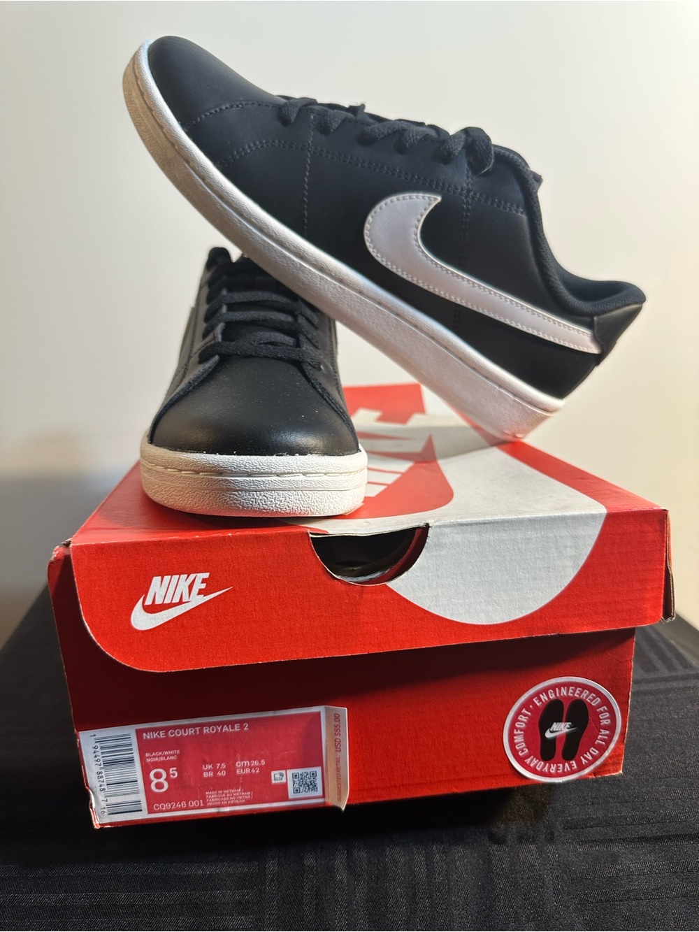 Nike Men's Black Sneakers with White Swoosh